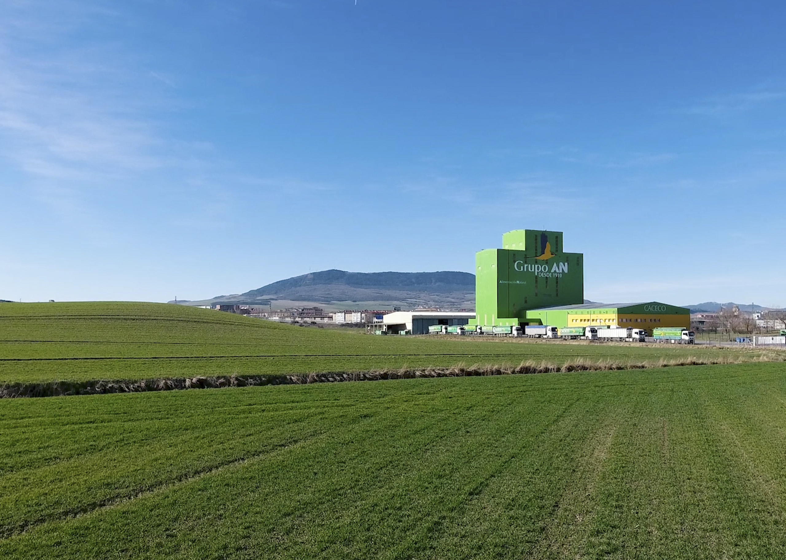 Imagen de la sede central de la cooperativa Grupo AN en Tajonar, Navarra