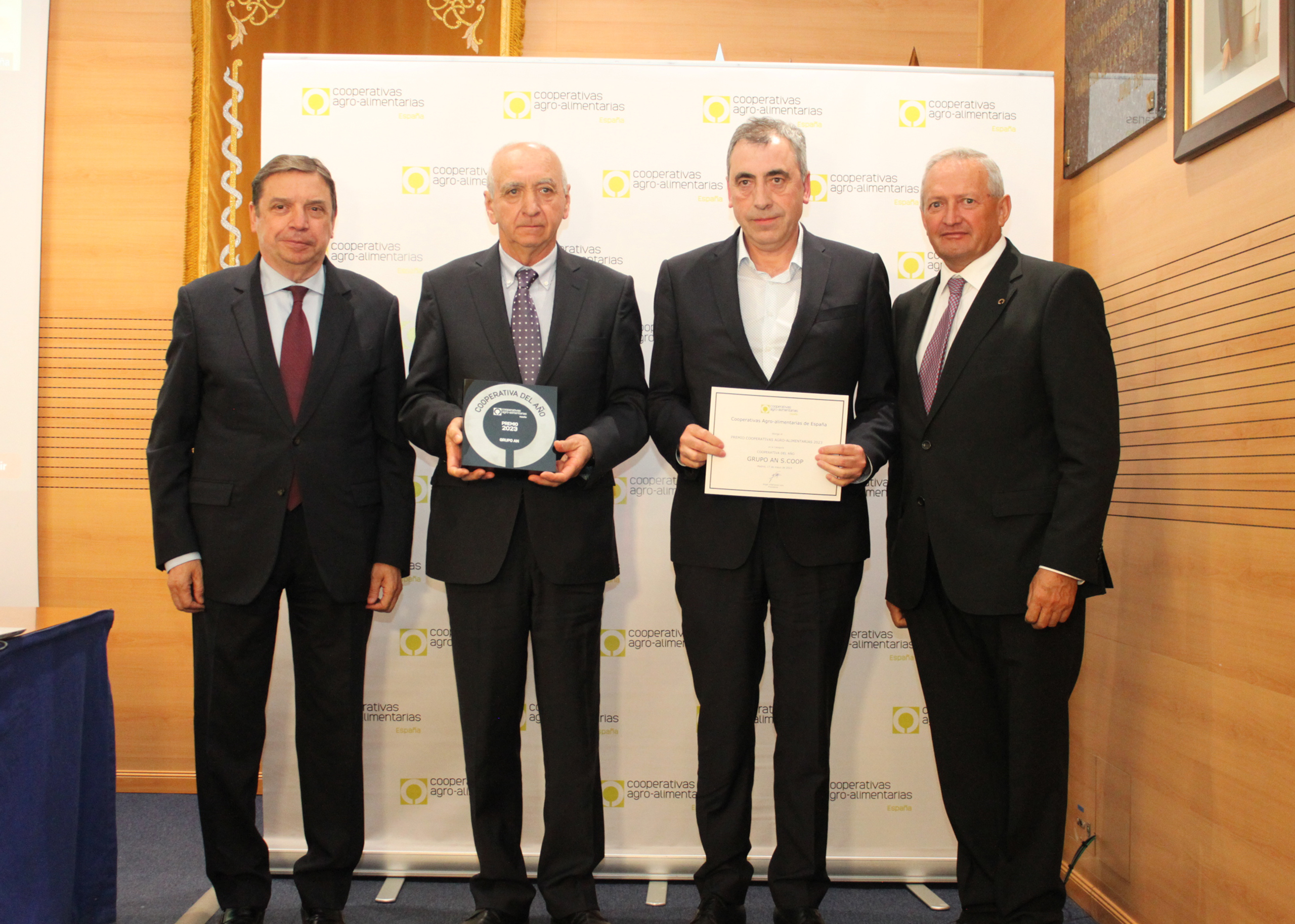 Imagen de la sede central de la cooperativa Grupo AN en Tajonar, Navarra